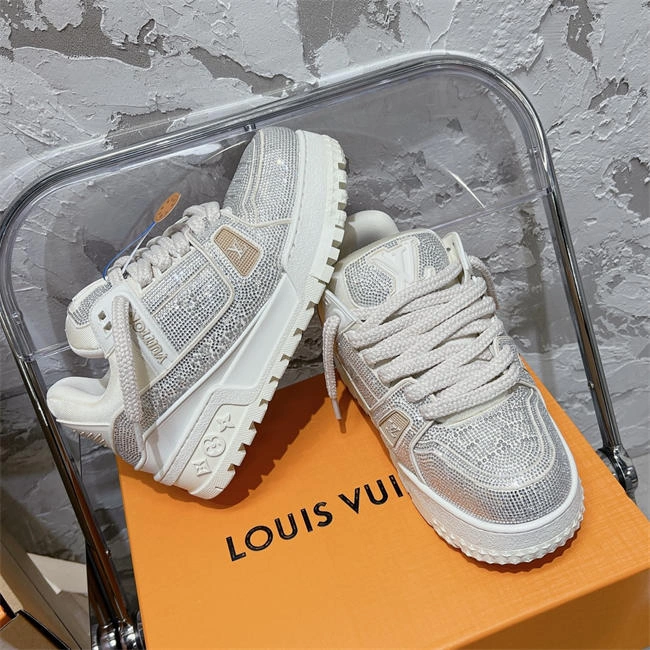 Lv Trainer Sneaker StreetReady 2072