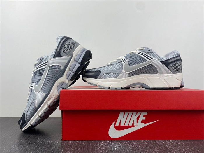 NIKE Air Zoom Vomero 5 FD9919- SmartChoice 5302