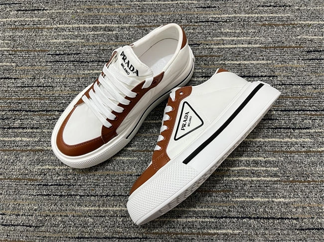 Pra*a leather sneaker classic 3319