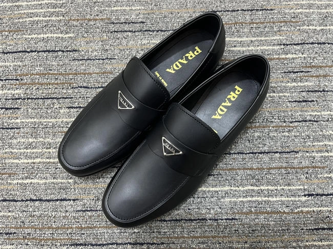 reliable Pra*a loafer 3337