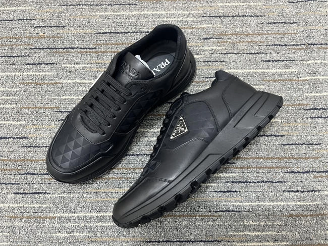 Pra*a sneaker dailywear 3357