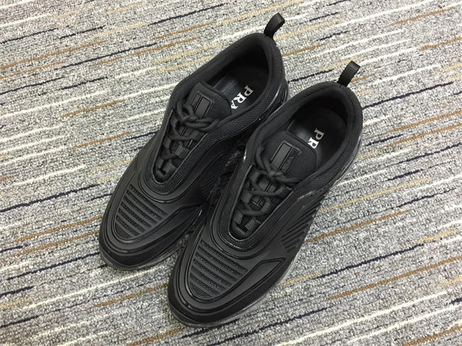 affordable Pra*a sneaker 3386