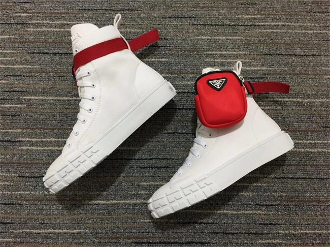 resilient Pra*a sneaker women 3395