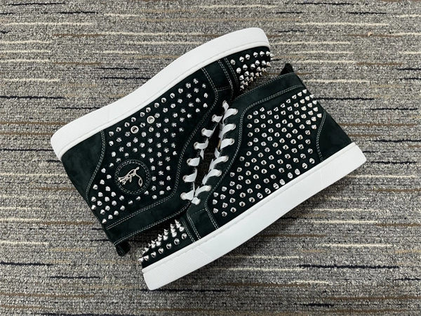 Ch**an louboutin modernlook 2667